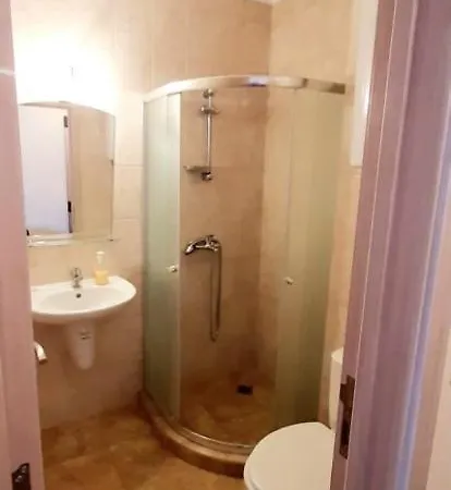 Аренда Уютной Студии В 300 М От Моря, Равда, Болгария Apartman *